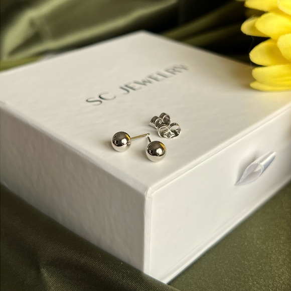 Stud Bead Ball 5mm Earrings Silver Tone Luxury Jewelry - Picture 6 of 13